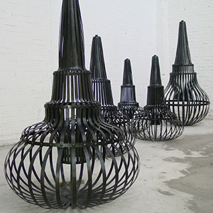Station, 2005, Stahl geglüht,div. Größen, 130 – 290 cm hoch
