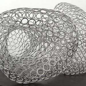 Hybride 21, 2004, Aluminium,150 x 175 x 105 cm