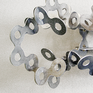 aus der Serie Kolonie, 2002, Aluminium,30 x 50 x 20 cm