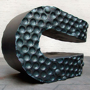 Curve, 2005, Stahl geschmiedet,125 x 175 x 90 cm