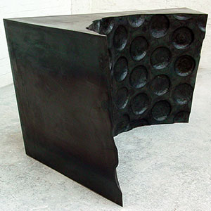 Block, 2005, Stahl geschmiedet,97 x 200 x 101 cm